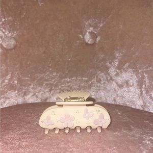 Emijay pink butterfly hair clip 🦋💕🤍✨